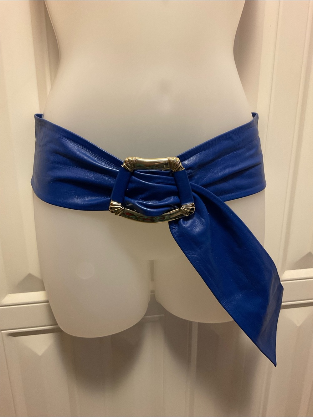 Vintage Belt Leather Shop 1987 statement gold buckle blue